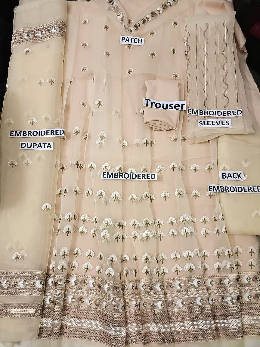 https://ladiesfashionwear.com/wp-content/uploads/2022/02/6cebefda-9628-49b2-b07e-beb77540c11f-1.jpg