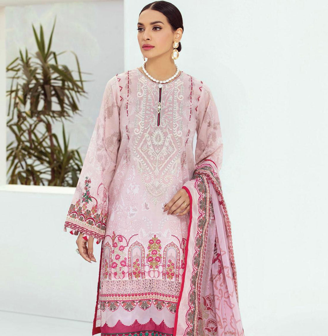 https://ladiesfashionwear.com/wp-content/uploads/2021/08/IMG-20210826-WA0121.jpg